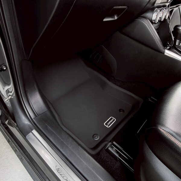 พรมปูพื้นรถยนต์ JUSTMATE MAZDA 2 2015-2025 - Image 4