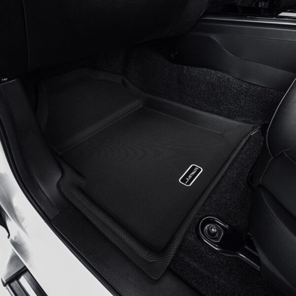 พรมปูพื้นรถยนต์ JUSTMATE ISUZU D-MAX 4D 2020-2025 - Image 4